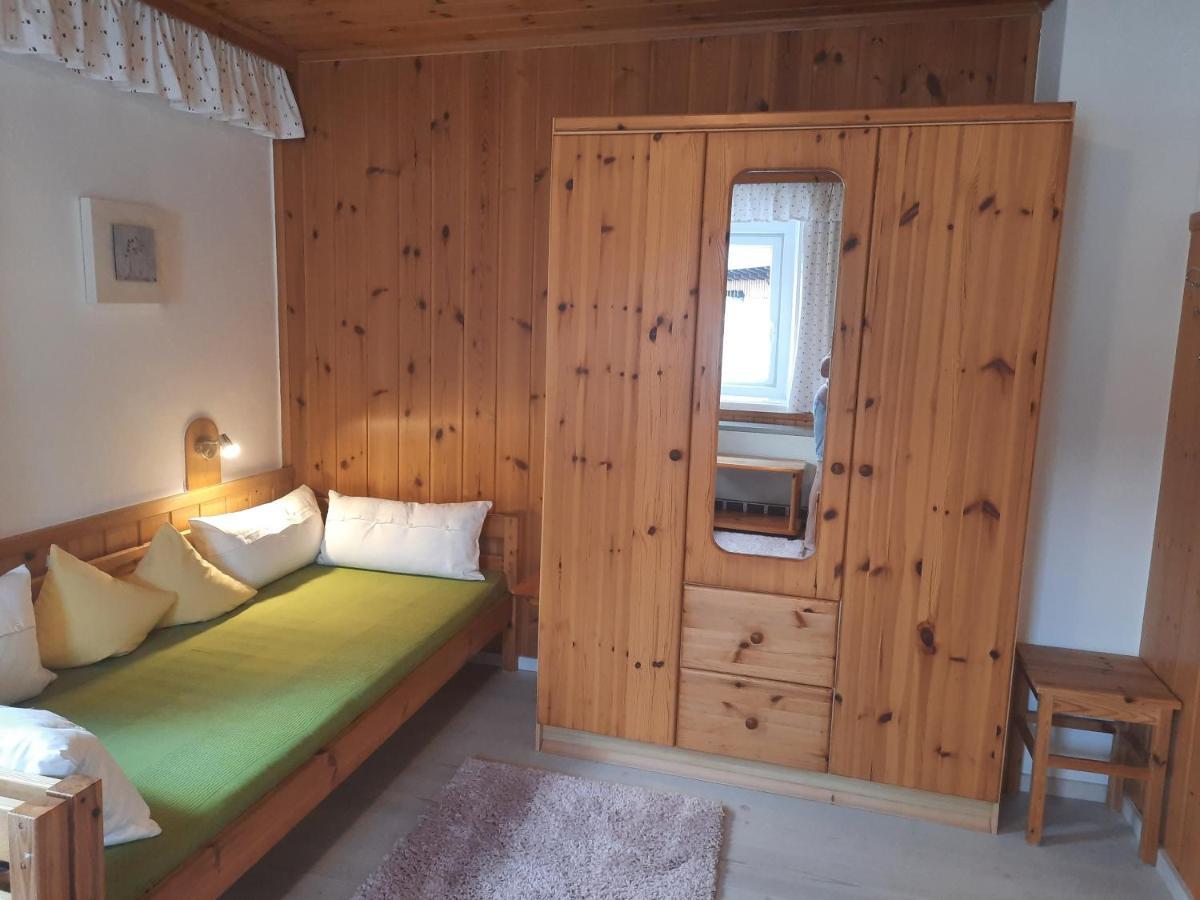 Haus Gruenwald Apartment Gosau Bagian luar foto