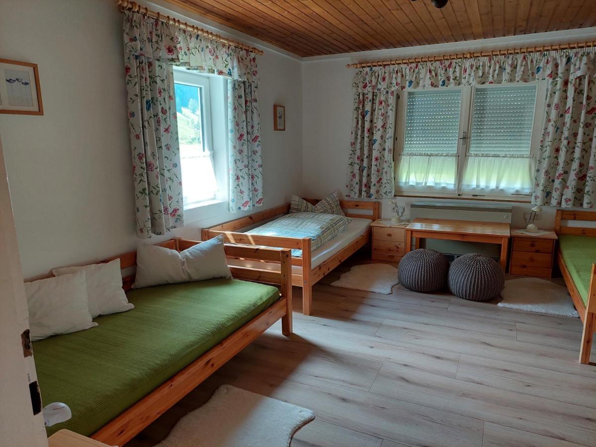 Haus Gruenwald Apartment Gosau Bagian luar foto